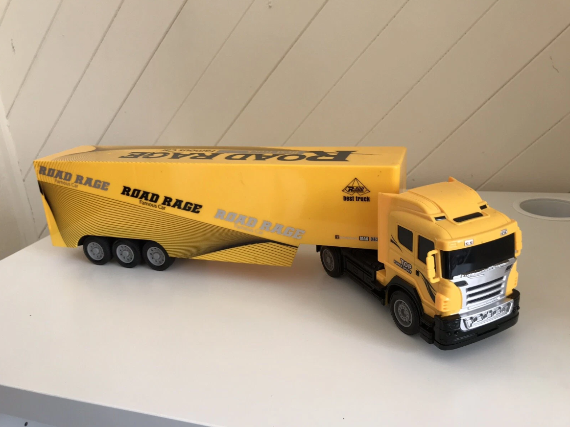 Remote Control Road Heavy Rage Truck With Rechargable Battery