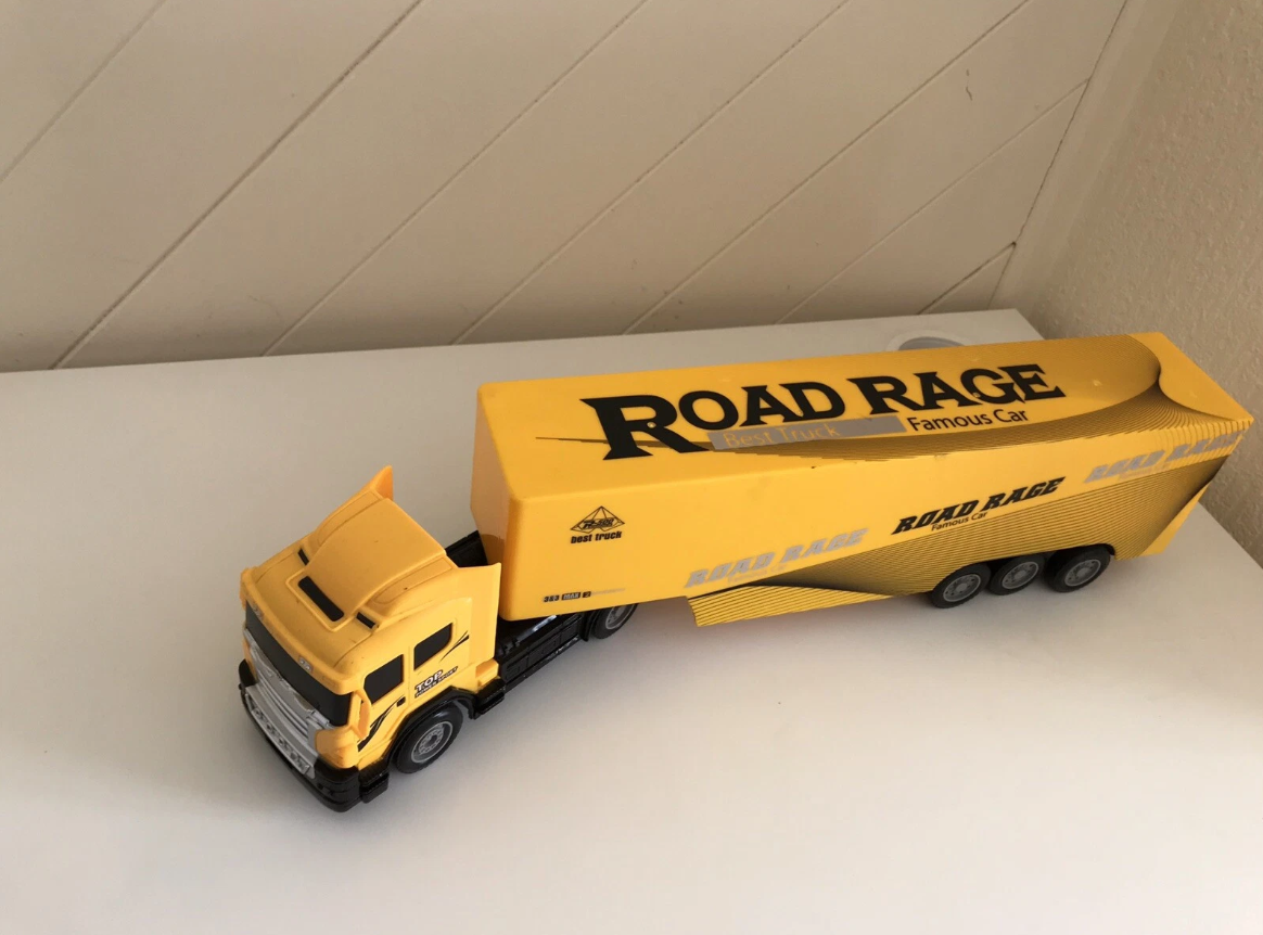 Remote Control Road Heavy Rage Truck With Rechargable Battery